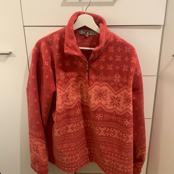 Super comfortable winter fleece, in perfect shape - Picture 1 of 3